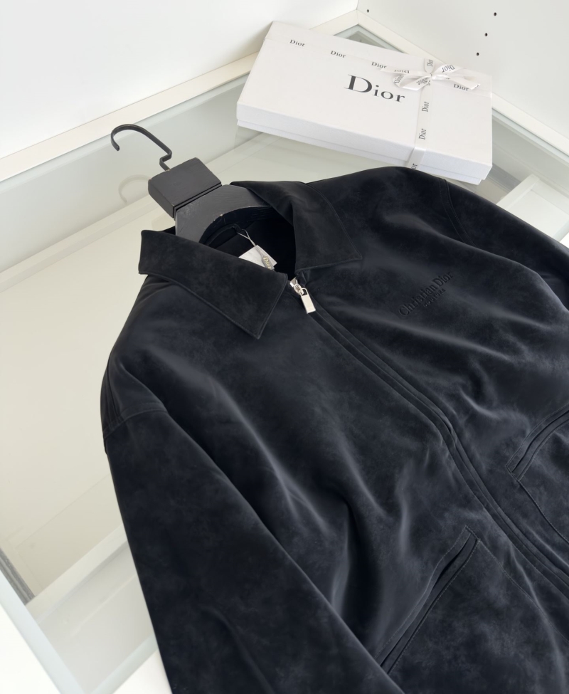 chr1st1an D10r outwear